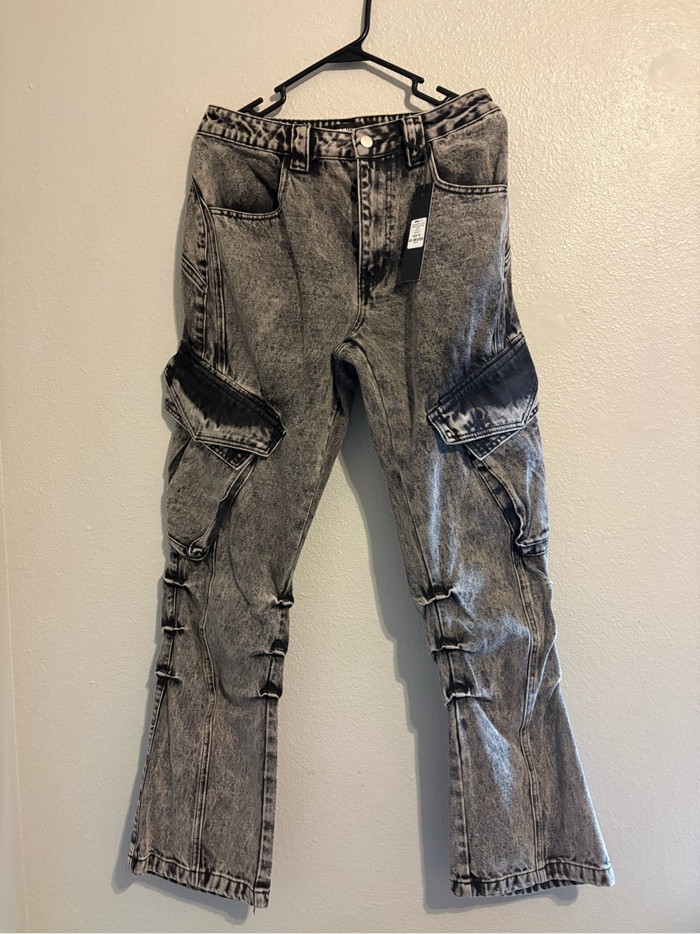 Fashion Nova Men's Black & Gray Washed Baggy Cargo Jeans